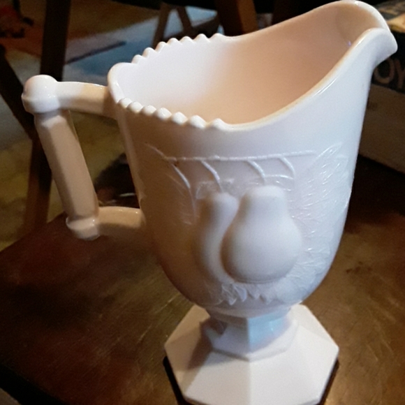 pink MILKGLASS Other - PINK MILKGLASS SMALL PITCHER